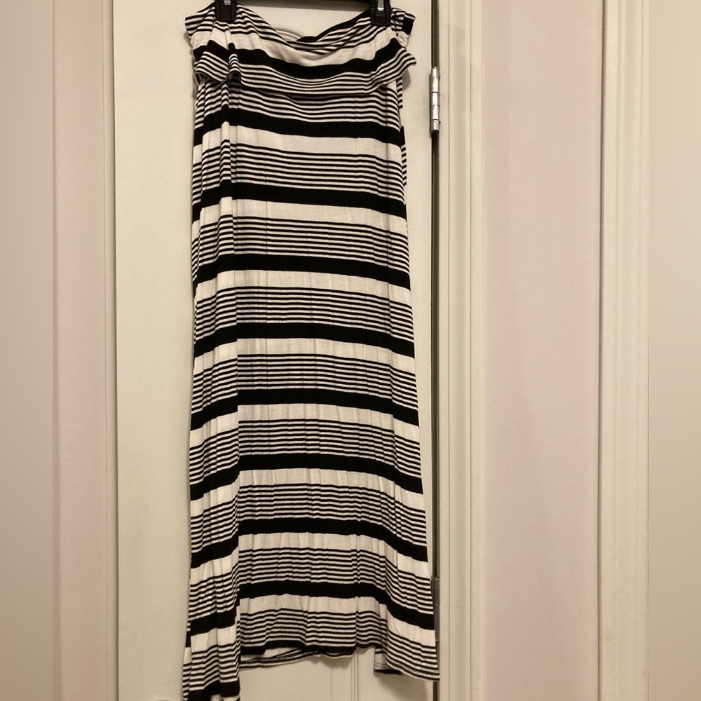 Tiffany & Grey Maxi Skirt, Black and White, size Medium